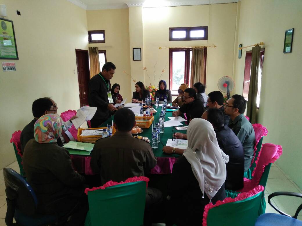 KUNJUNGAN TIM ASISTENSI PELAKSANAAN AKREDITASI DI PENGADILAN NEGRI BINJAI DARI PENGADILAN TINGGI MEDAN KUNJUNGAN TIM ASISTENSI PELAKSANAAN AKREDITASI DI PENGADILAN NEGRI BINJAI DARI PENGADILAN TINGGI MEDAN